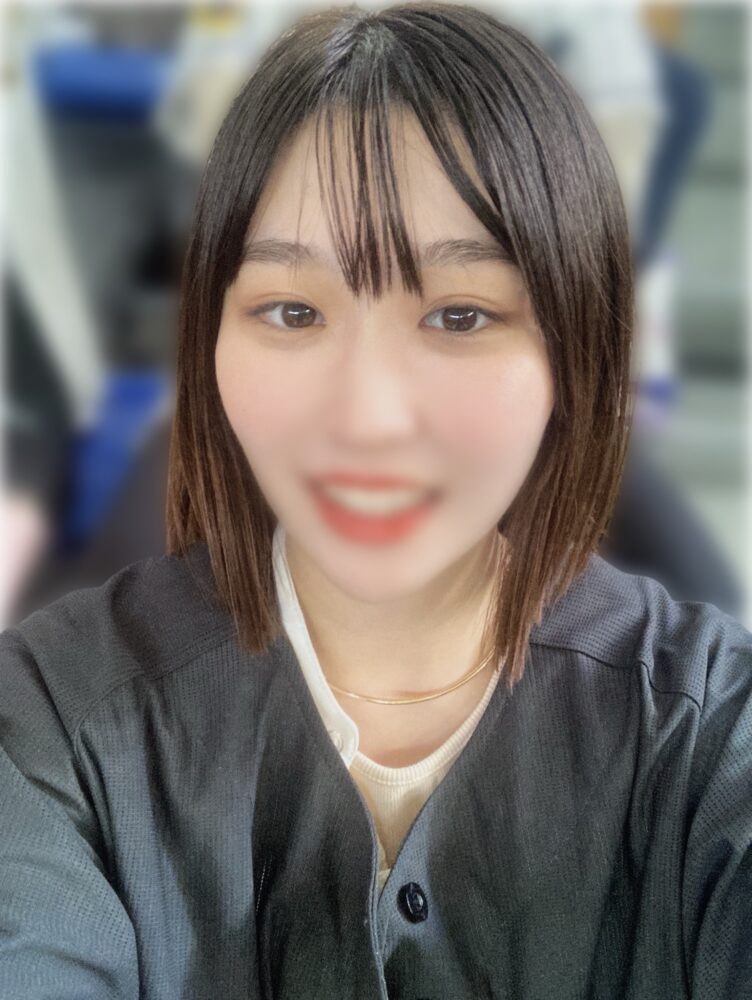 ボブにイメチェン💕&スケジュール公開👀